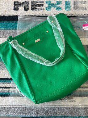 Thirty-One Daring Abbey Green Tote